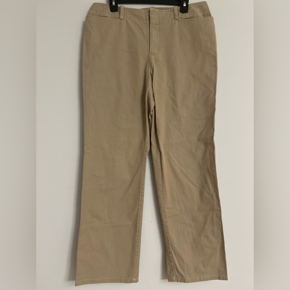 Women’s Pants. Waist=33”